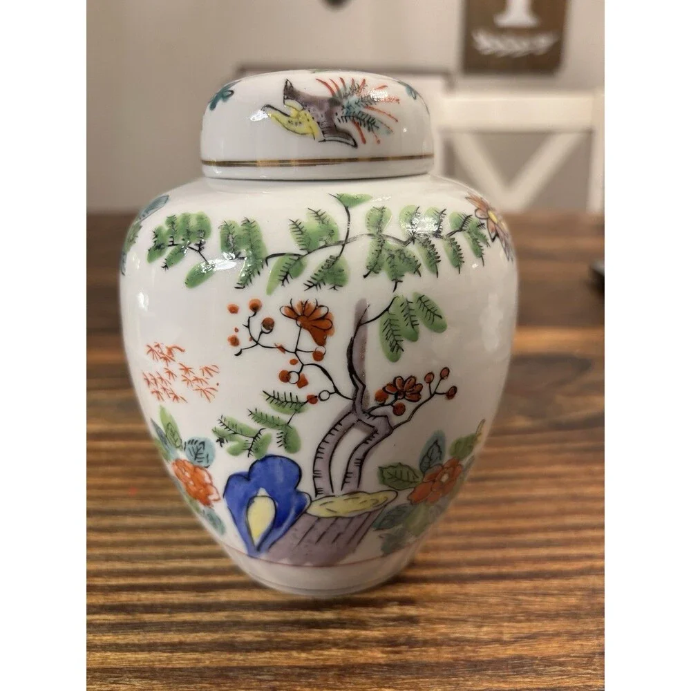 Vintage HH imports Japanese Vase Porcelain Hand Painted Oriental Scenery Flowers